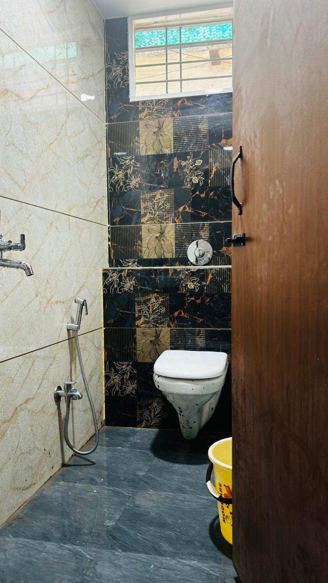 Hotel Shreenidhi Comfort Stay Ujjain Ngoại thất bức ảnh