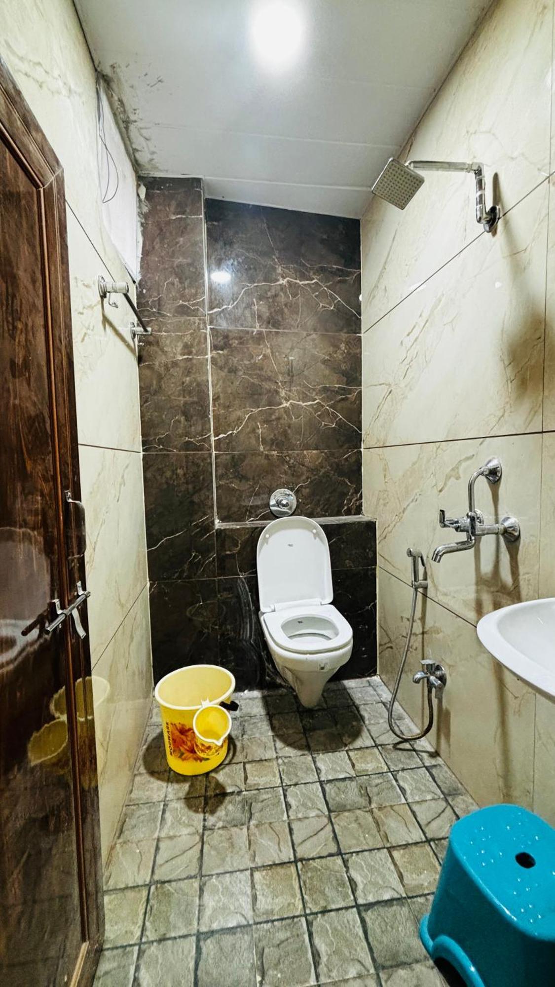 Hotel Shreenidhi Comfort Stay Ujjain Ngoại thất bức ảnh
